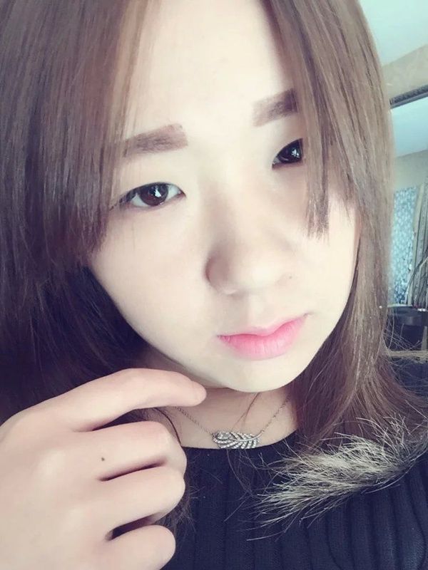 羽’殿的主播海报