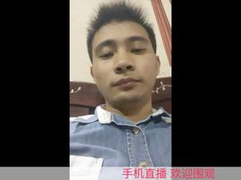 易泽达主播照片