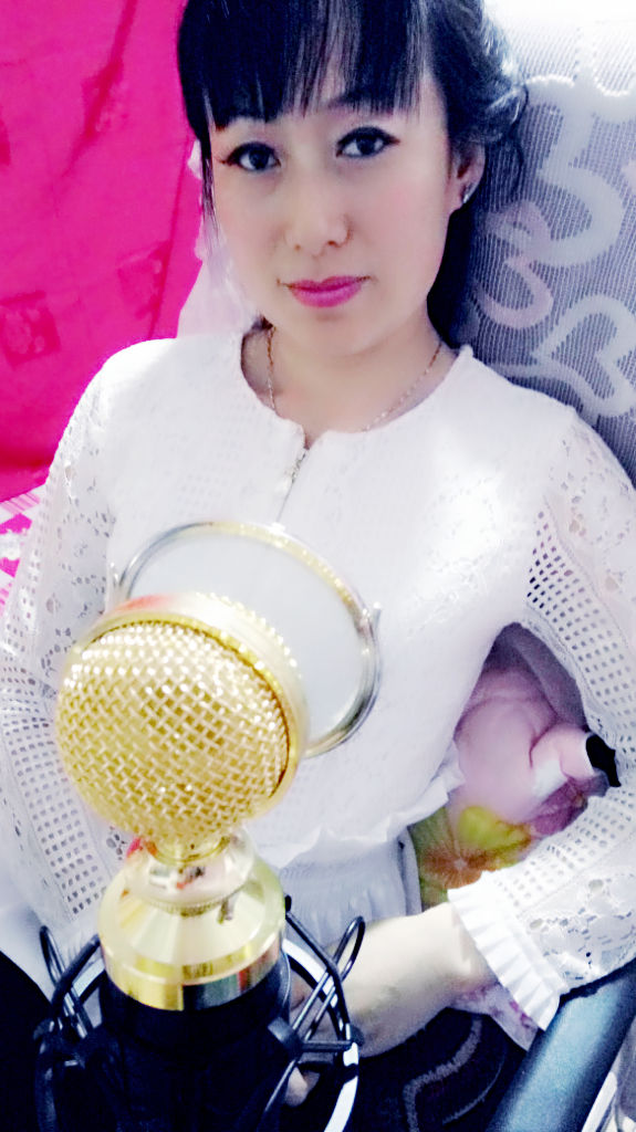 65晨曦的主播照片