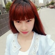 重庆妹子唱歌跳舞
