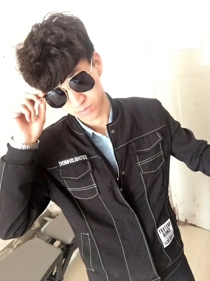 小鲜佑的主播照片