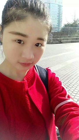 国珍万人迷女神兰兰主播照片