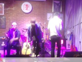 陳livehouse主播照片