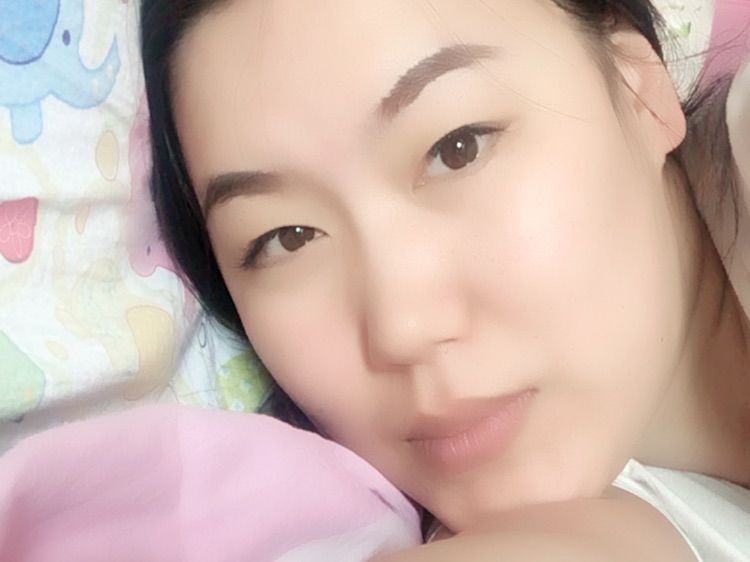 f饼饼的主播照片
