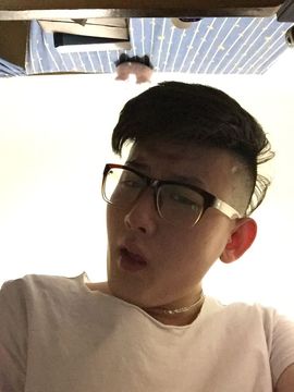 新人求关注求支持主播照片