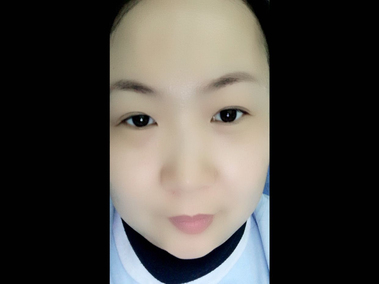 我想做只蚁后的主播照片