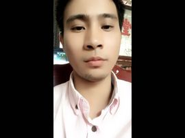 易泽达主播照片