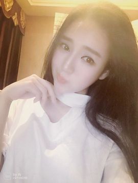 小小凡🎤（8点播）主播照片