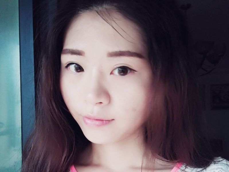 vivid素娜的主播海报