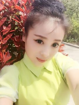 木子鑫垚好声音主播照片
