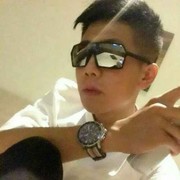 一个人！.