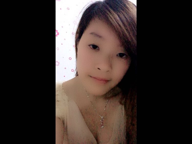 艾艾爱吃香蕉的主播照片