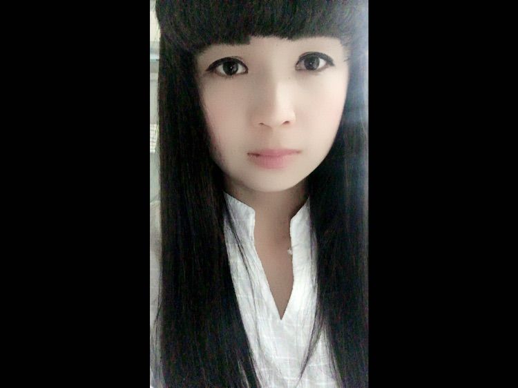 请大家叫我刘不二主播照片