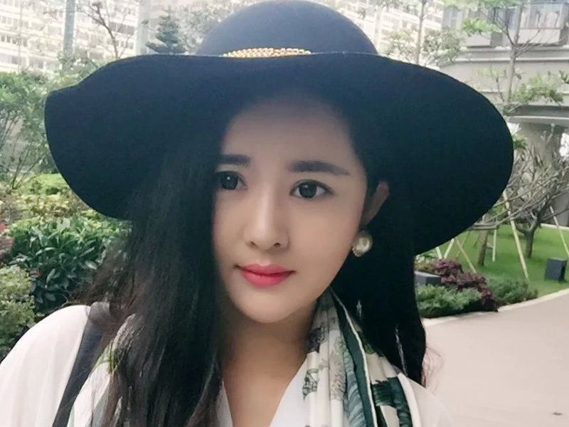 ♥、梓涵的主播海报