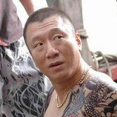 黑乎乎的一片