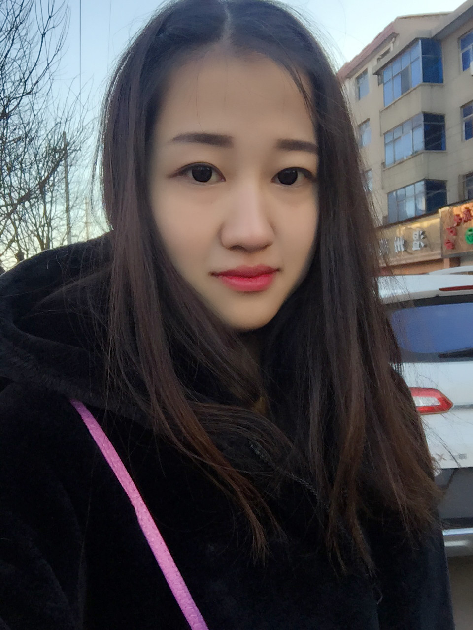 牙不齐小姐hh的主播照片