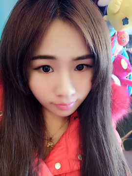 7081477主播照片