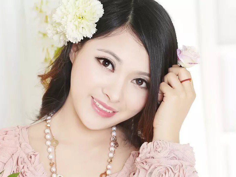 baby，彤子的主播海报