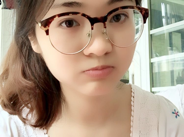大脸猫呜呜的主播照片