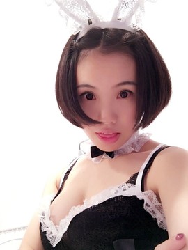 亲切家族主播照片