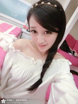 风中的风铃主播照片