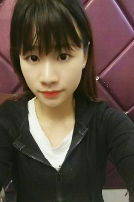 小吃货诺诺主播照片