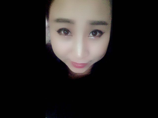📱宝宝想换手机📱的主播照片