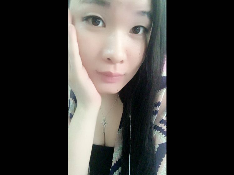唯七灬晓七主播照片