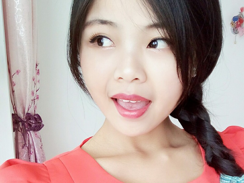 小湄的主播海报