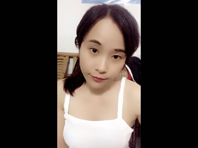 小～kitty亲亲的主播照片