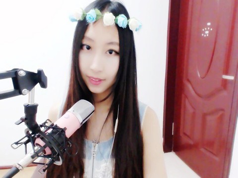 萌丫♥simone海报