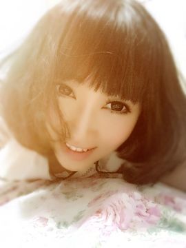 果果莽妹主播照片