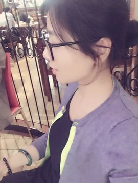 爱唱歌的小安安主播照片