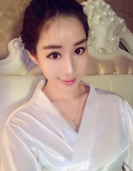 风中的风铃主播照片