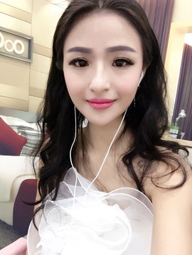风中的风铃主播照片