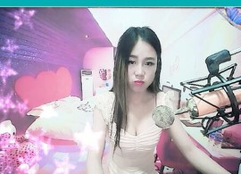 亲切家族主播照片