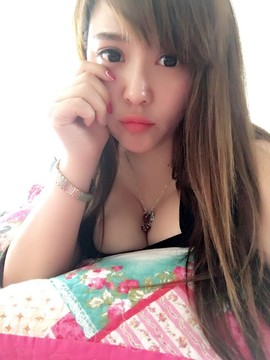 亲切家族主播照片