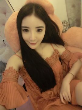 Lucky蕾蕾主播照片