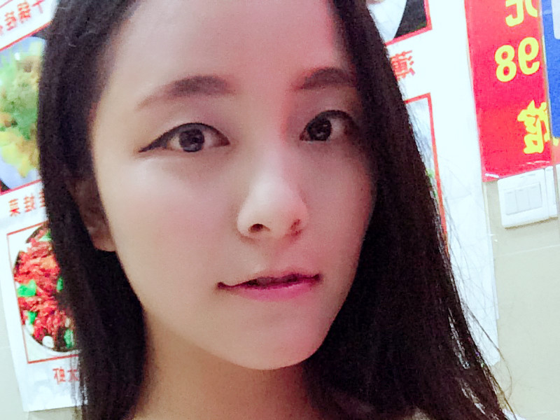 艾媛儿的主播海报