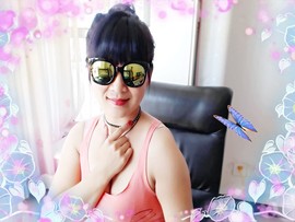 晓晓娅主播照片