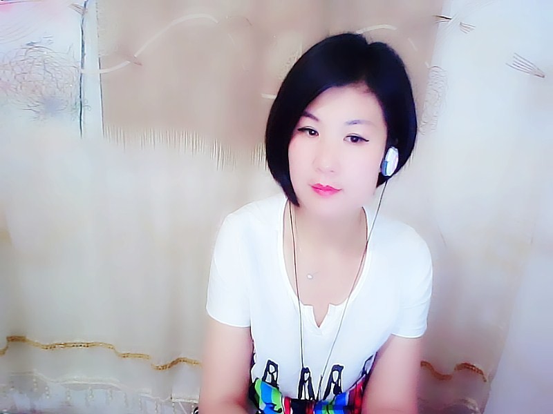 月家.梦乐乐的主播海报