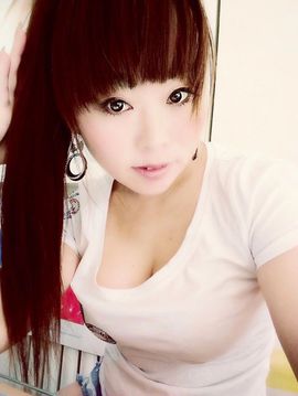 尛泷女主播照片