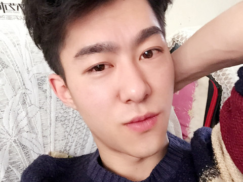 🐰兔子先生海报