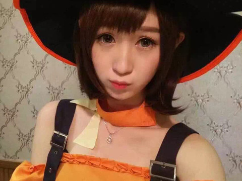 小虎牙xox海报