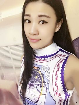 婷寳工作关系暂停几天主播照片