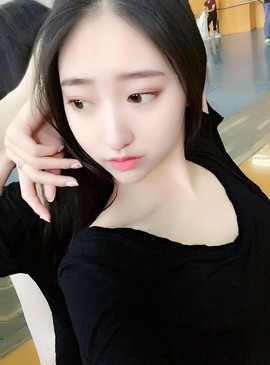 风中的风铃主播照片