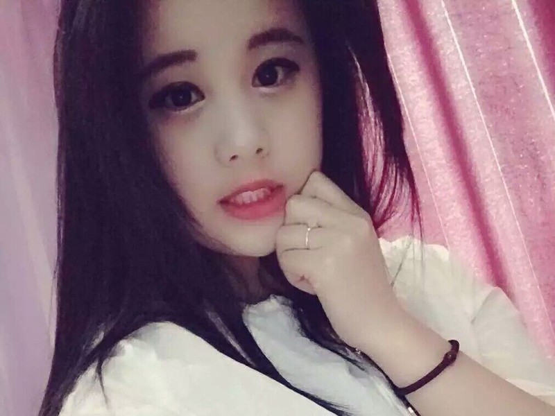 鲨鱼**依依求守护的主播海报