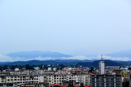 郑家平主播照片