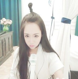 小小凡🎤（8点播）主播照片