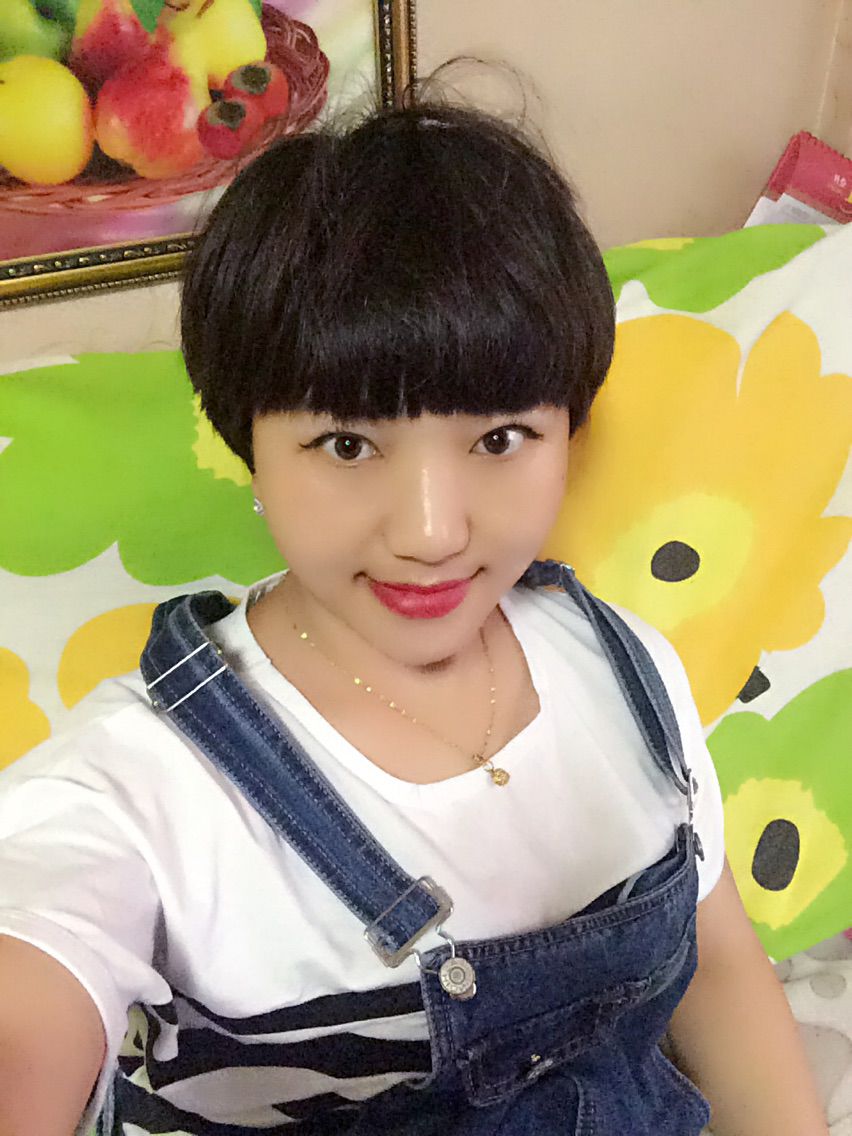 内蒙小媳妇儿的主播照片